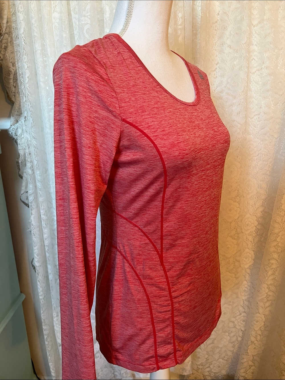 REEBOK Performance Tee - Picture 5 of 7
